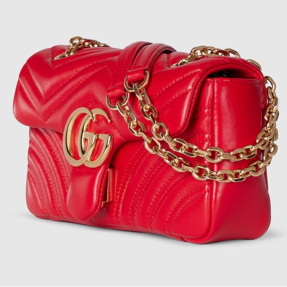 Gucci GG Marmont shoulder bag in deep red matelassé chevron nappa leather. - Picture 4 of 17